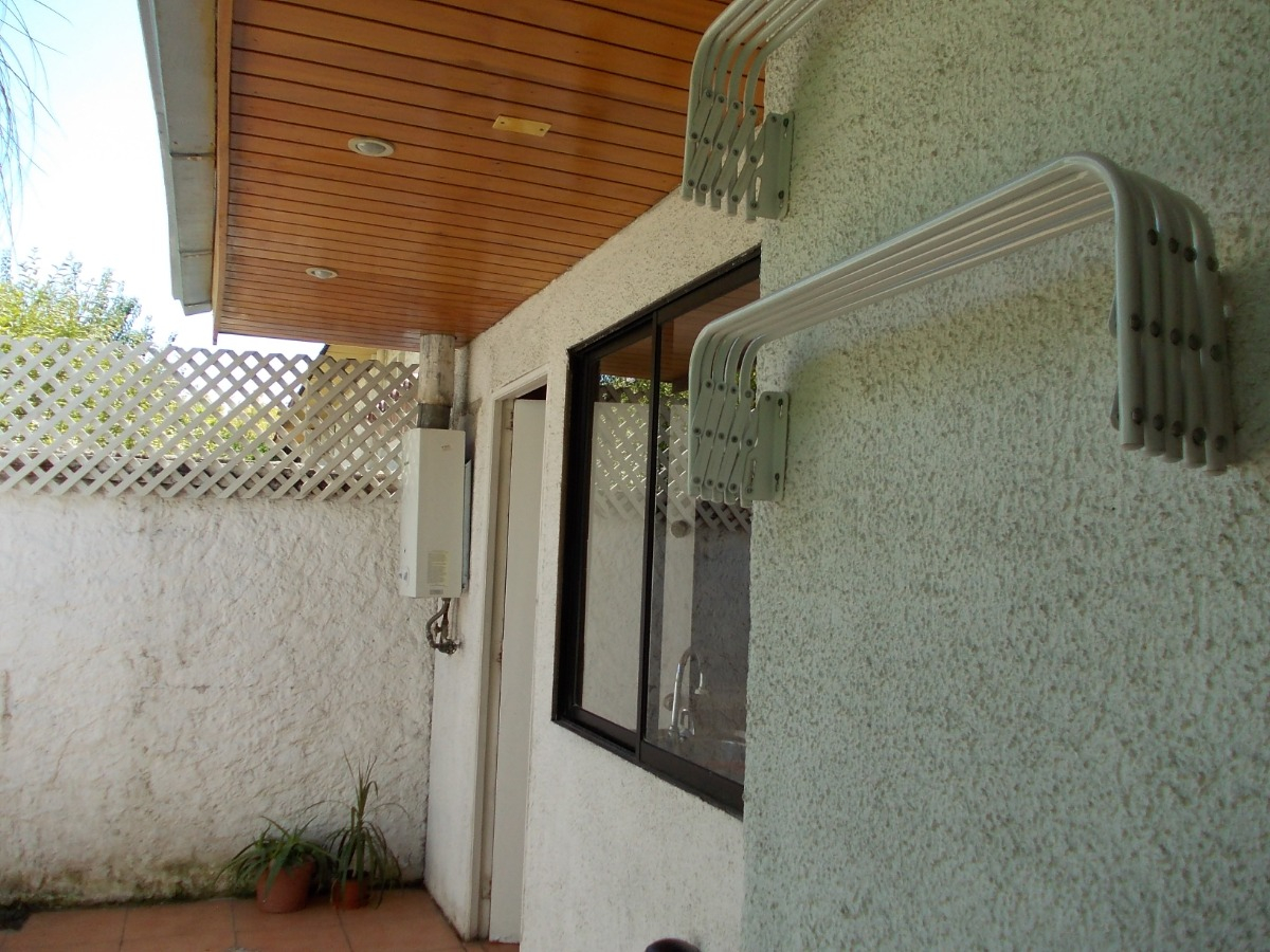 Arriendo Casa NO 6D en suite 4B 1E 1B In&eacute;s de Su&aacute;rez - Providencia