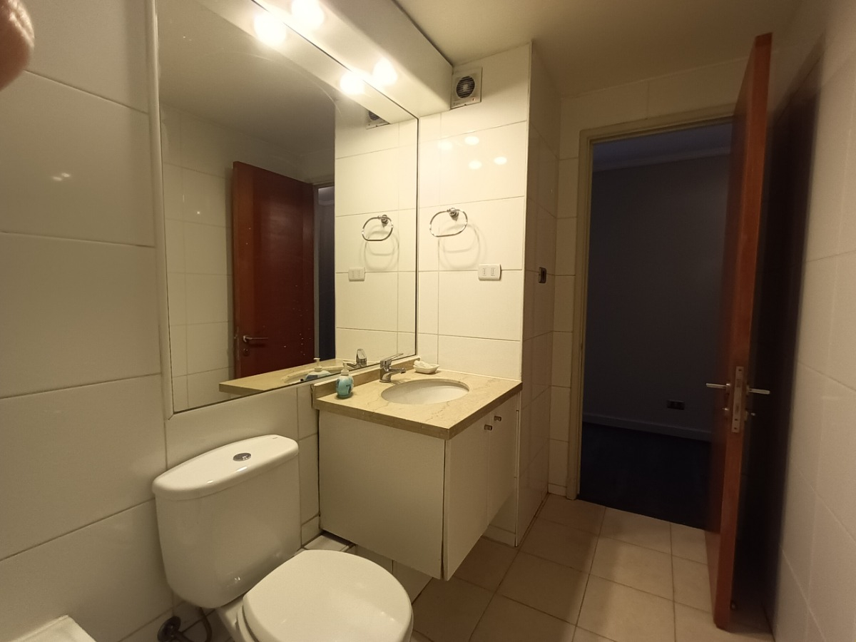 Arriendo Departamento NP 3D en suite Walk-in cl&oacute;set 2B 2E 1B Borde R&iacute;o - Casa Piedra - Vitacura