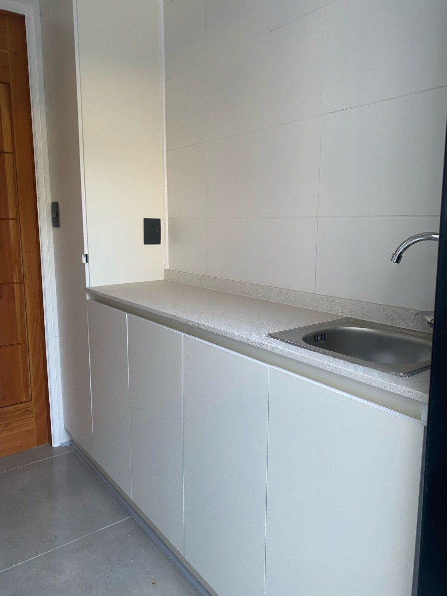Venta Casa NO 3D en suite Walk-in cl&oacute;set 3B 2E 1Bd Estoril - Las Condes