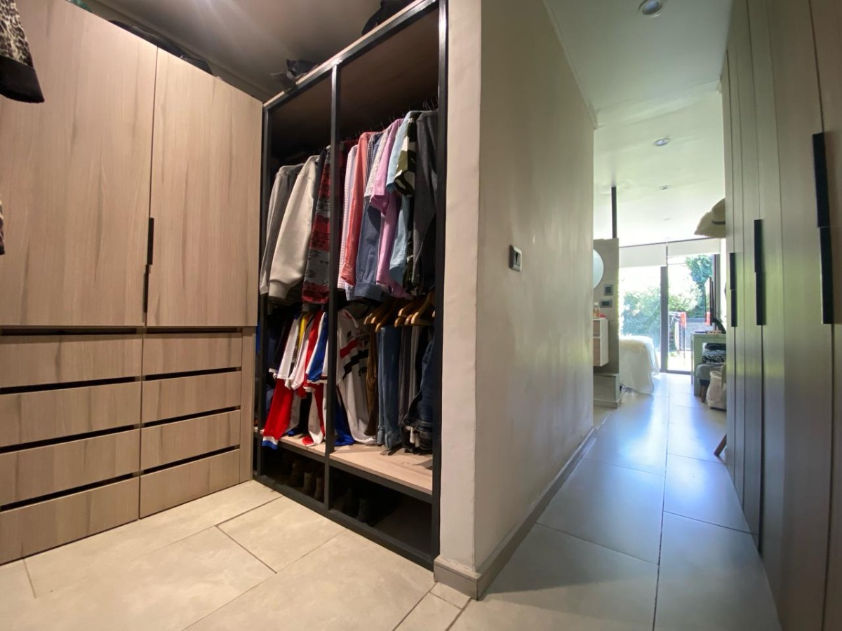 Venta Casa NO 4D en suite Walk-in cl&oacute;set 3B 2E Metro Pr&iacute;ncipe de Gales - Country Club - La Reina
