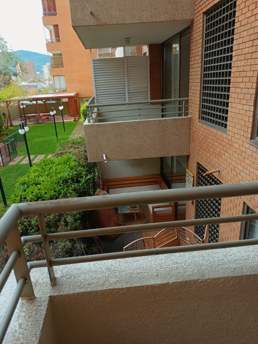 Venta Departamento 2D Metro Hernando de Magallanes - Las Condes
