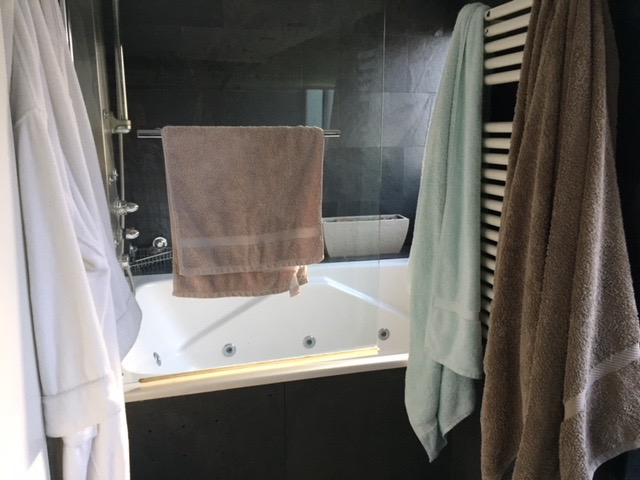 Arriendo Departamento SO 3D en suite 2B 2E 1B Los Dominicos - Las Condes