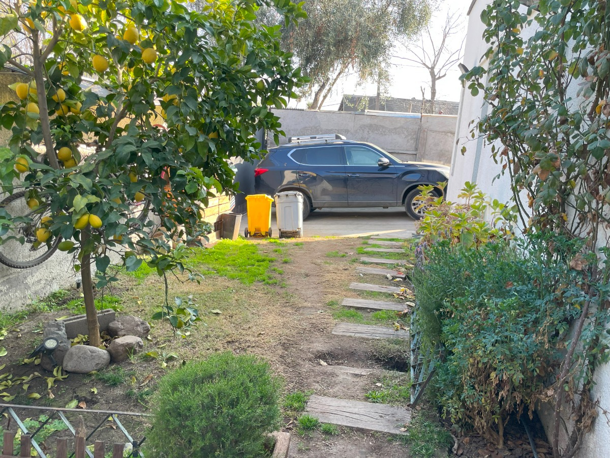 Arriendo Casa P 4D en suite Walk-in cl&oacute;set 3B 2E 1B Rotonda Atenas - Las Condes