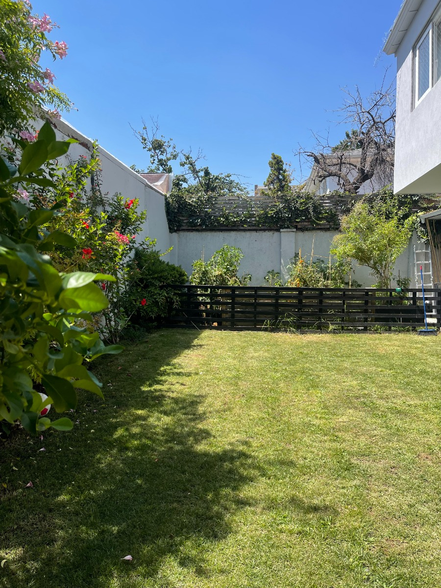 Venta Casa N 4D 4B 2E 1B Metro Hernando de Magallanes - Las Condes