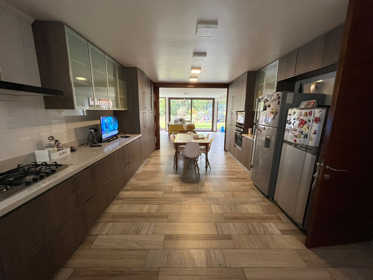 Arriendo Casa O 5D en suite Walk-in cl&oacute;set 4B 4E Los Dominicos - Las Condes