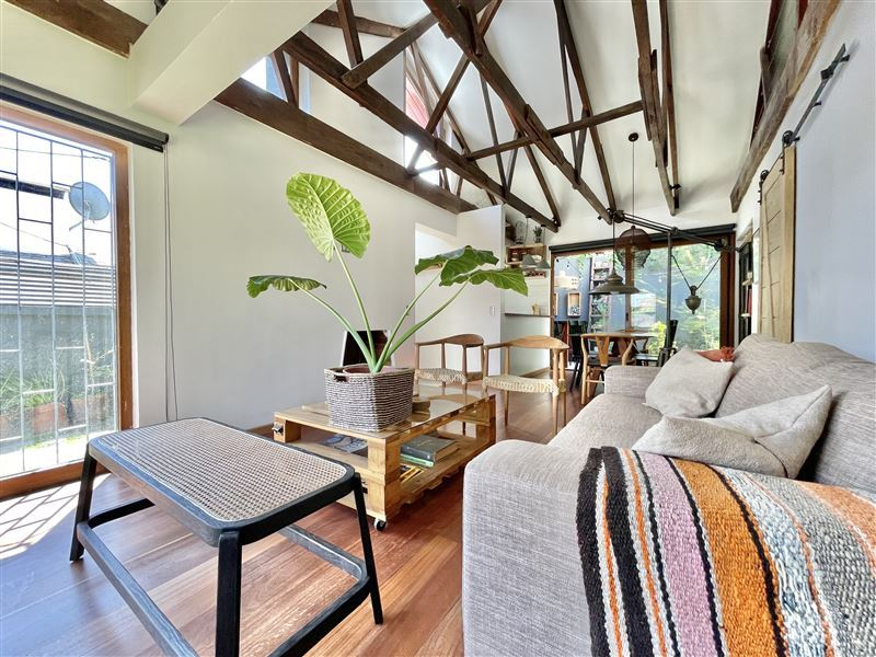 Venta Casa Sur-Oriente 2D 2B 1E Juan XXIII - Vitacura