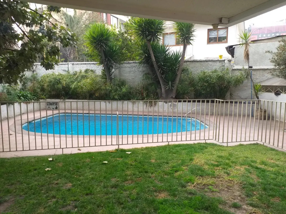 Venta Departamento P 3D en suite Walk-in cl&oacute;set 3B 1E 1B Campus Oriente - Providencia