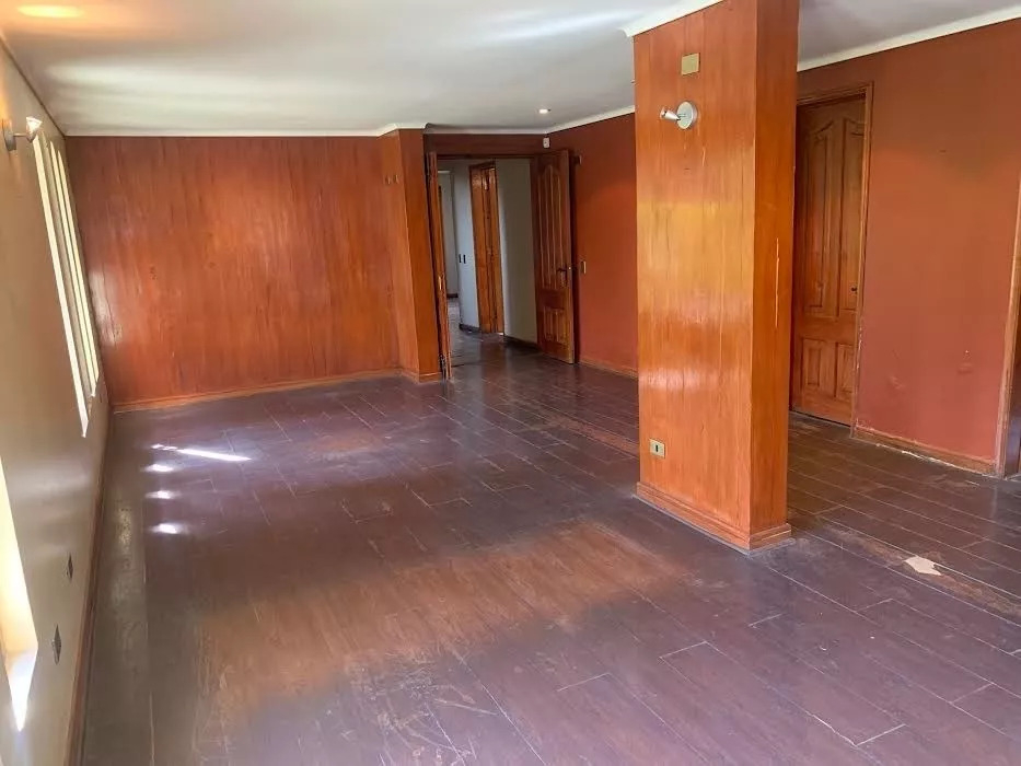 Venta Casa NO 8D 8B 5E 1B La Reina Alta - La Reina