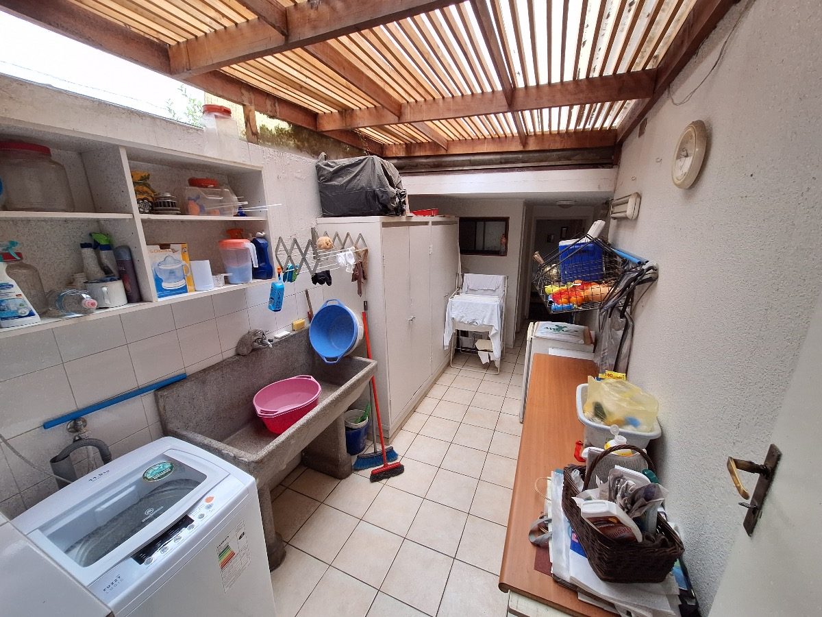 Venta Casa NOSP 5D en suite 3B 3E 1B P&iacute;o XI - Vitacura