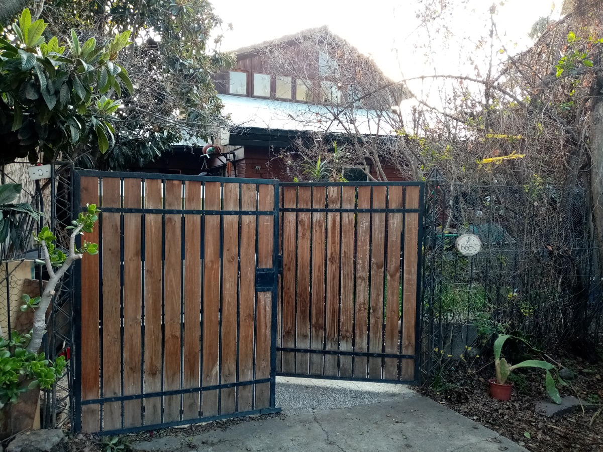 Venta Casa O 4D en suite 2B 2E Blest Gana - La Reina