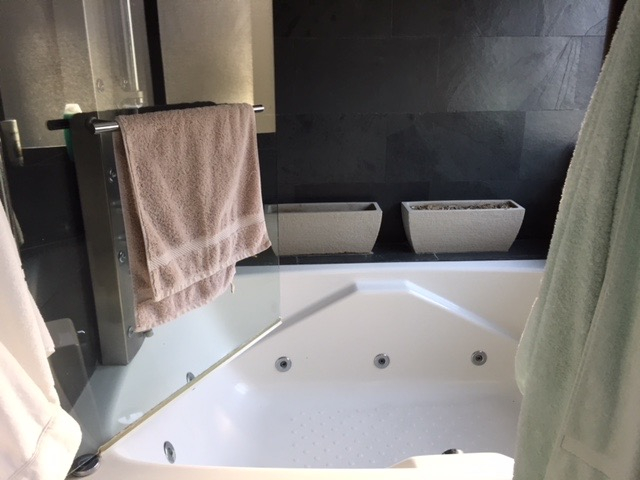 Arriendo Departamento 3D en suite 2B 2E Los Dominicos - Las Condes