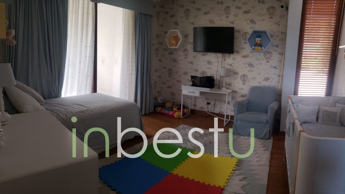 Venta Casa NP 7D en suite Walk-in cl&oacute;set 6B 8E 1B Santa Mar&iacute;a de Manquehue - Vitacura