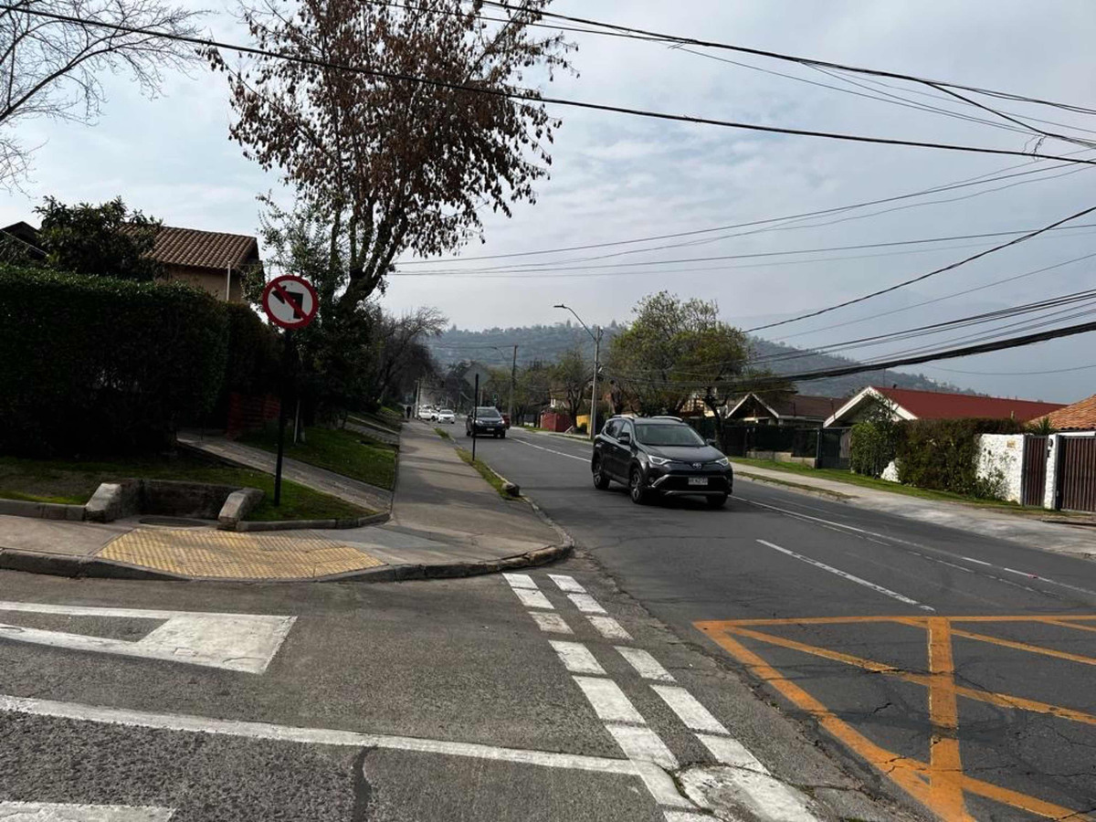 Venta Casa 5D 4B 3E Los Dominicos - Las Condes