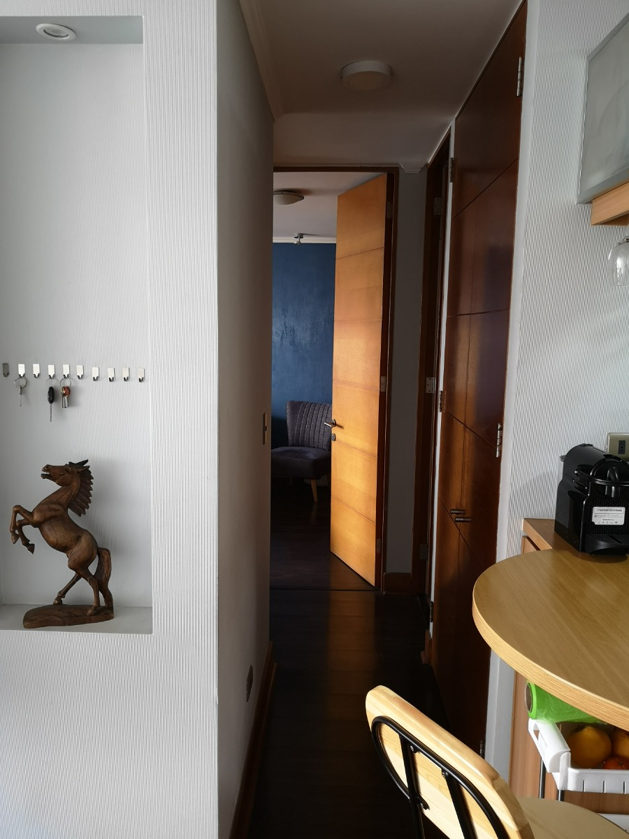 Venta Departamento SO 2D en suite 2B 1E 1Bd Metro Escuela Militar - Las Condes