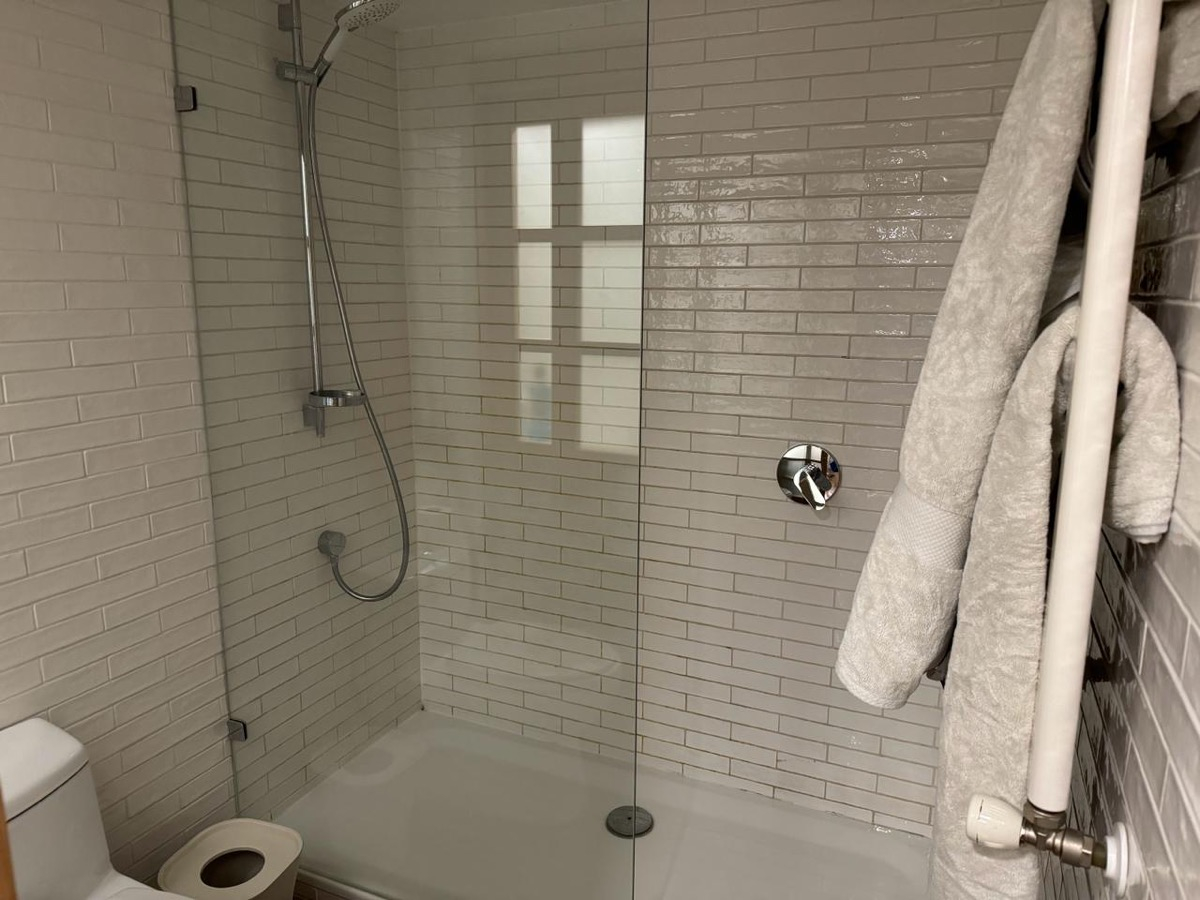 Arriendo Departamento O 4D en suite Walk-in cl&oacute;set 3B 1E 1B Barrio El Golf - Las Condes