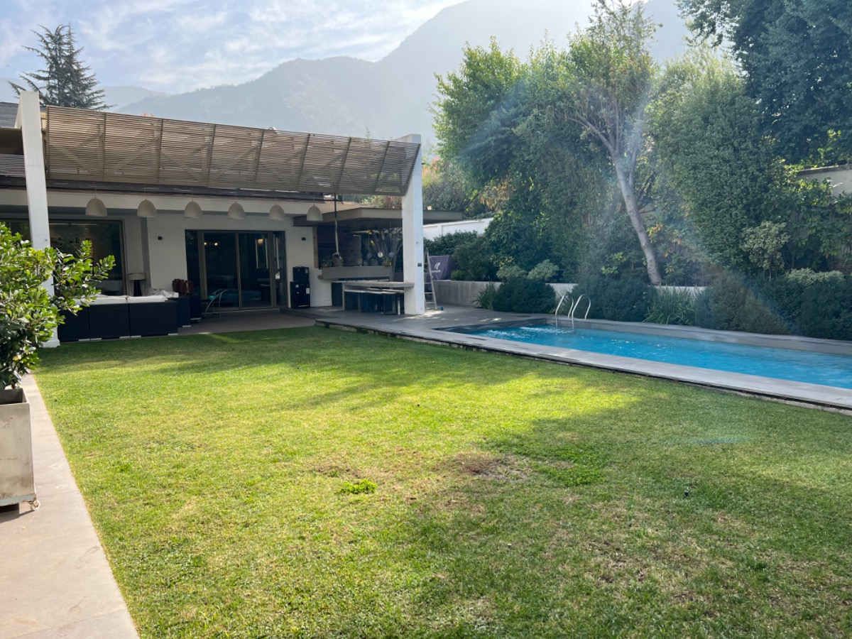 Venta Casa NO 5D 4B 4E 1B Santa Mar&iacute;a de Manquehue - Vitacura