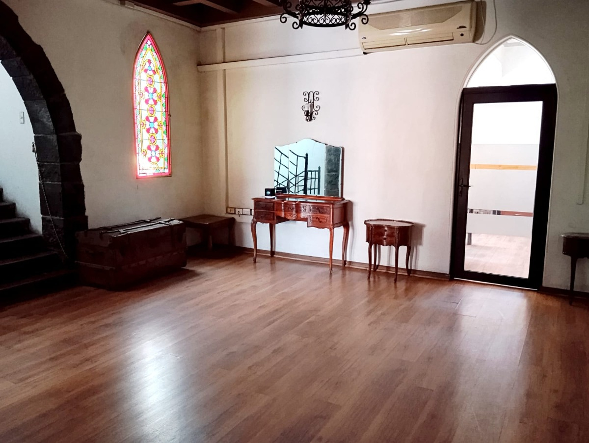 Arriendo Oficina NO 8B 4E 2B Plaza Italia - Providencia