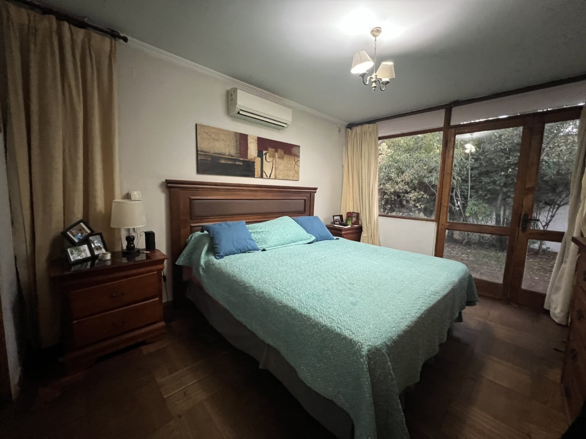 Venta Casa NO 5D en suite Walk-in cl&oacute;set 3B 3E 1B Los Dominicos - Las Condes