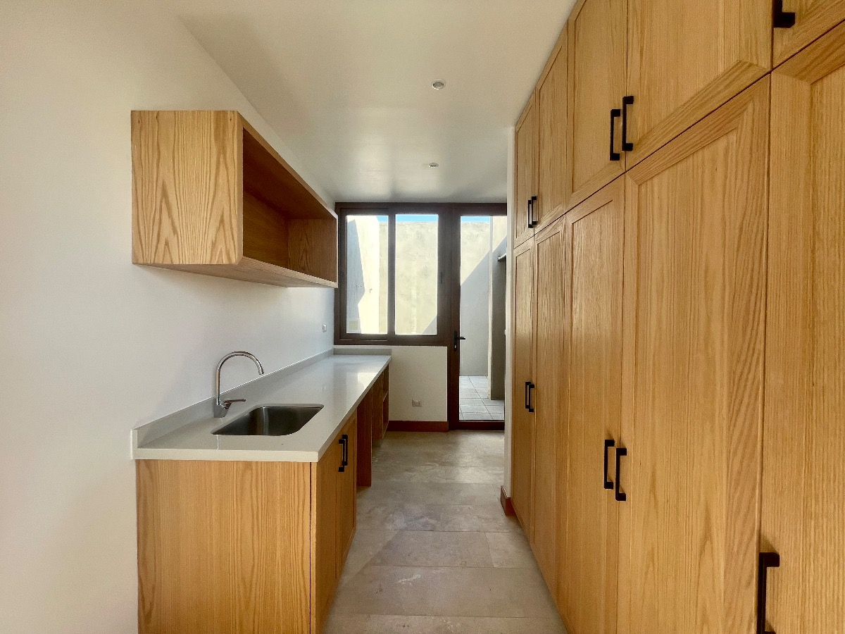 Venta Casa N 6D en suite Walk-in cl&oacute;set 5B 5E 2B Chicureo - Colina