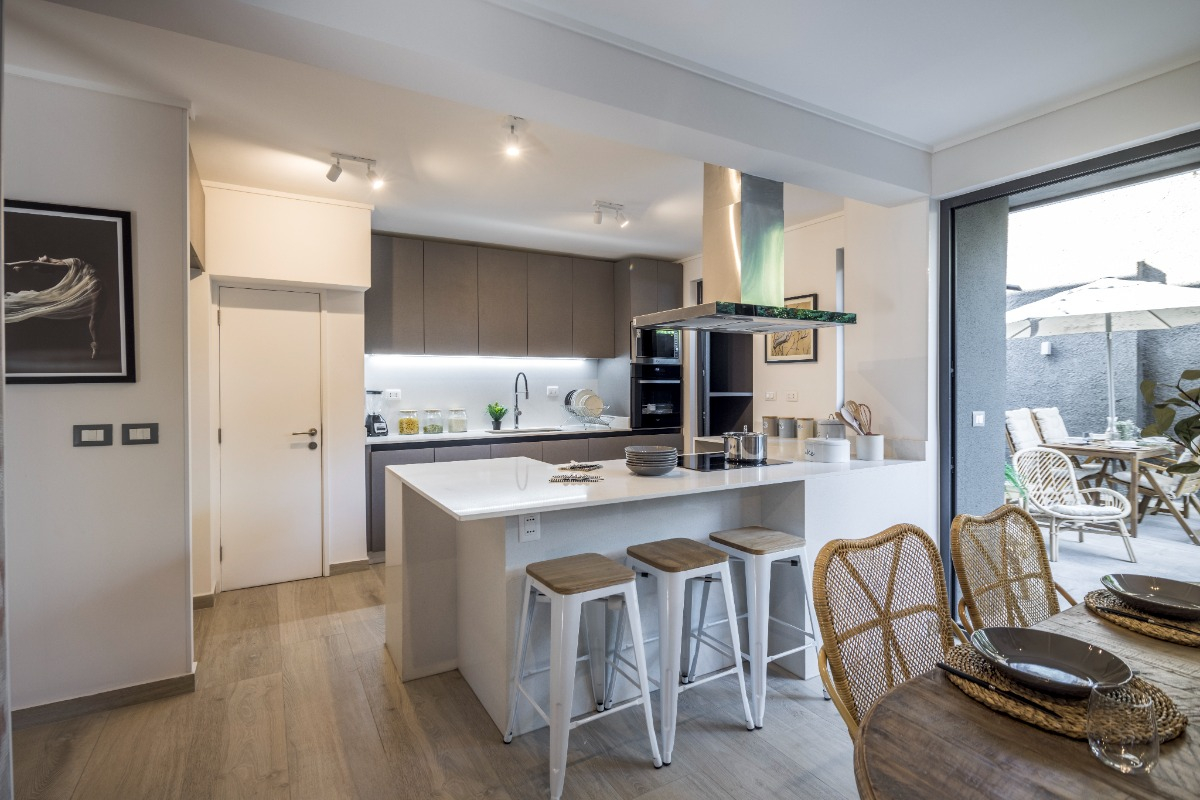 Venta Casa NO 4D en suite Walk-in cl&oacute;set 3B 2E Metro Pr&iacute;ncipe de Gales - Country Club - La Reina