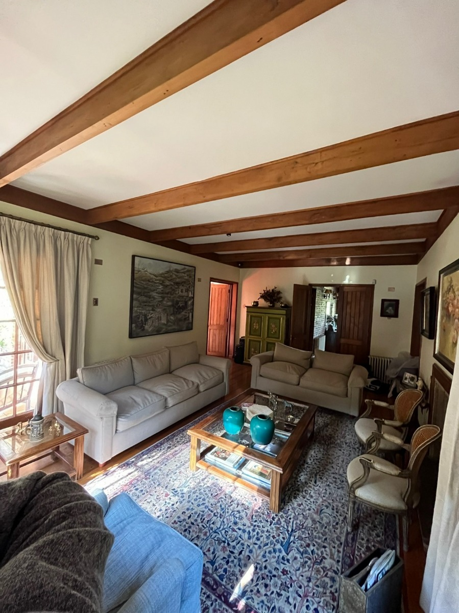 Arriendo Casa 6D 5B 8E 2B Los Dominicos - Las Condes