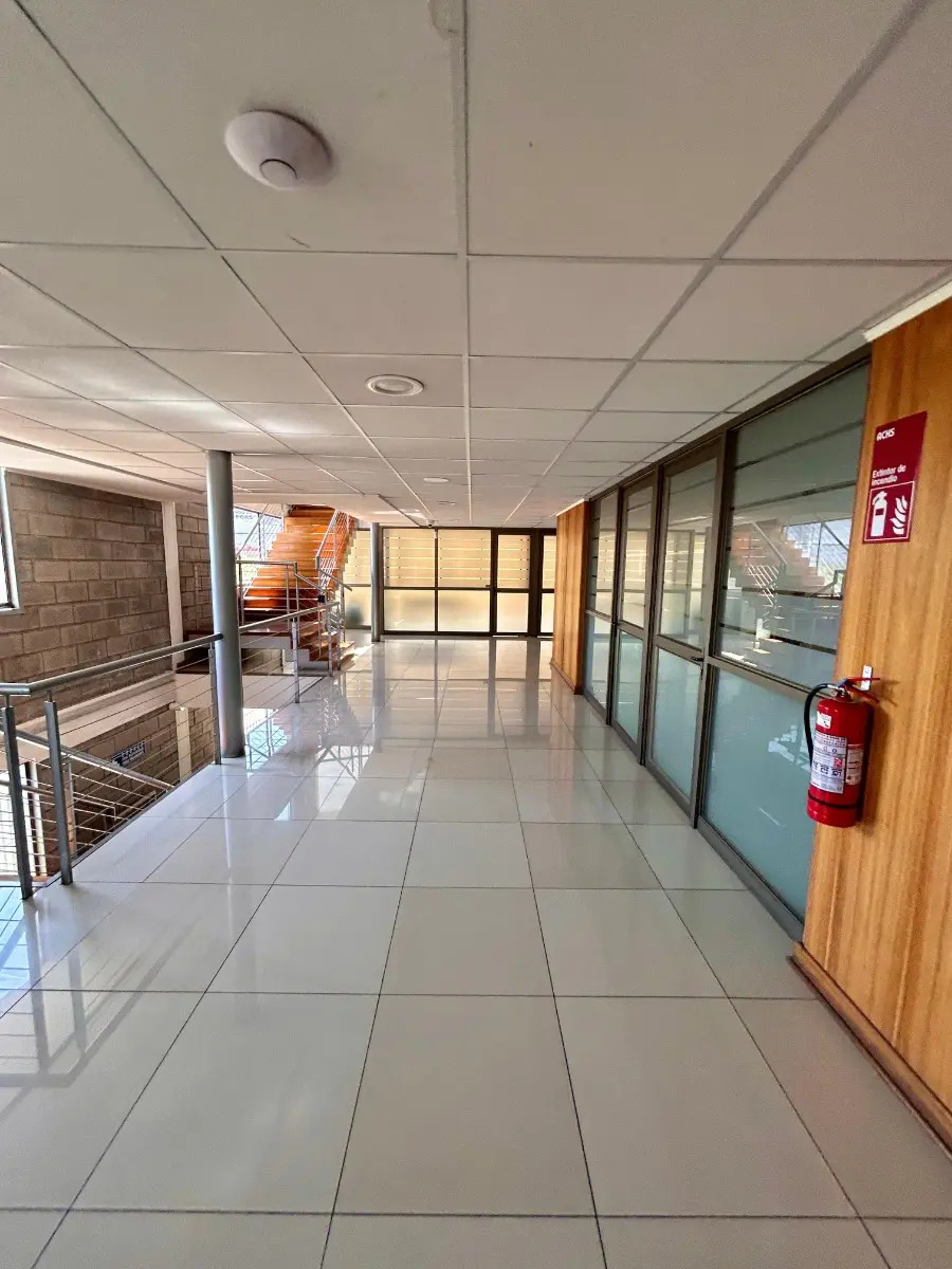 Arriendo Sitio Industrial De 7.100 M2 Con Edificio Y Bodega