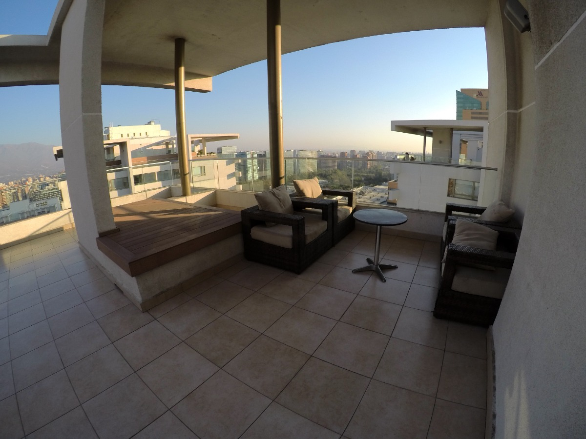 Arriendo Departamento N 2D en suite Walk-in cl&oacute;set 2B 2E 1B Parque Arauco - Las Condes