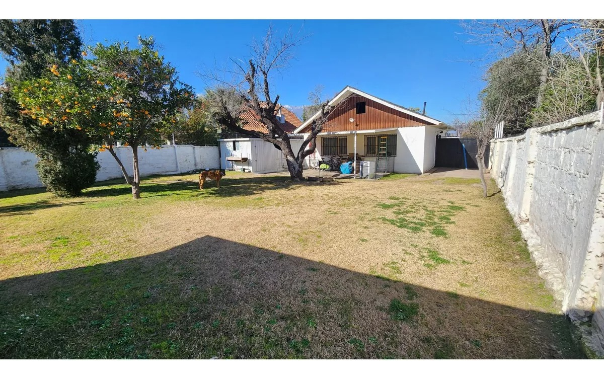 Venta Casa NOSP 3D 1B 10E 2B Carlos Ossand&oacute;n - La Reina