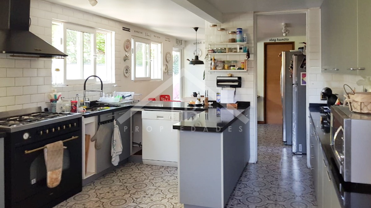 Venta Casa NO 5D en suite Walk-in cl&oacute;set 3B 2E 1B Juan XXIII - Vitacura