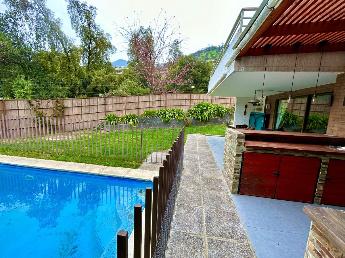 Venta Casa S 3D en suite Walk-in cl&oacute;set 3B 3E 1B Los Trapenses - Lo Barnechea