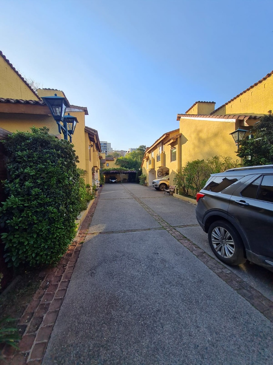 Venta Casa O 3D en suite 4B 2E 1B Sebasti&aacute;n Elcano - Las Condes