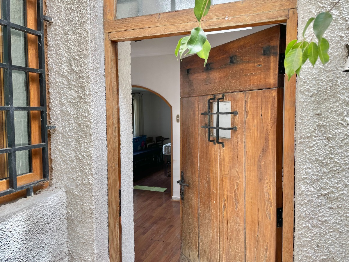 Venta Casa S 5D en suite Walk-in cl&oacute;set 5B 3E 1B Barrio El Golf - Las Condes
