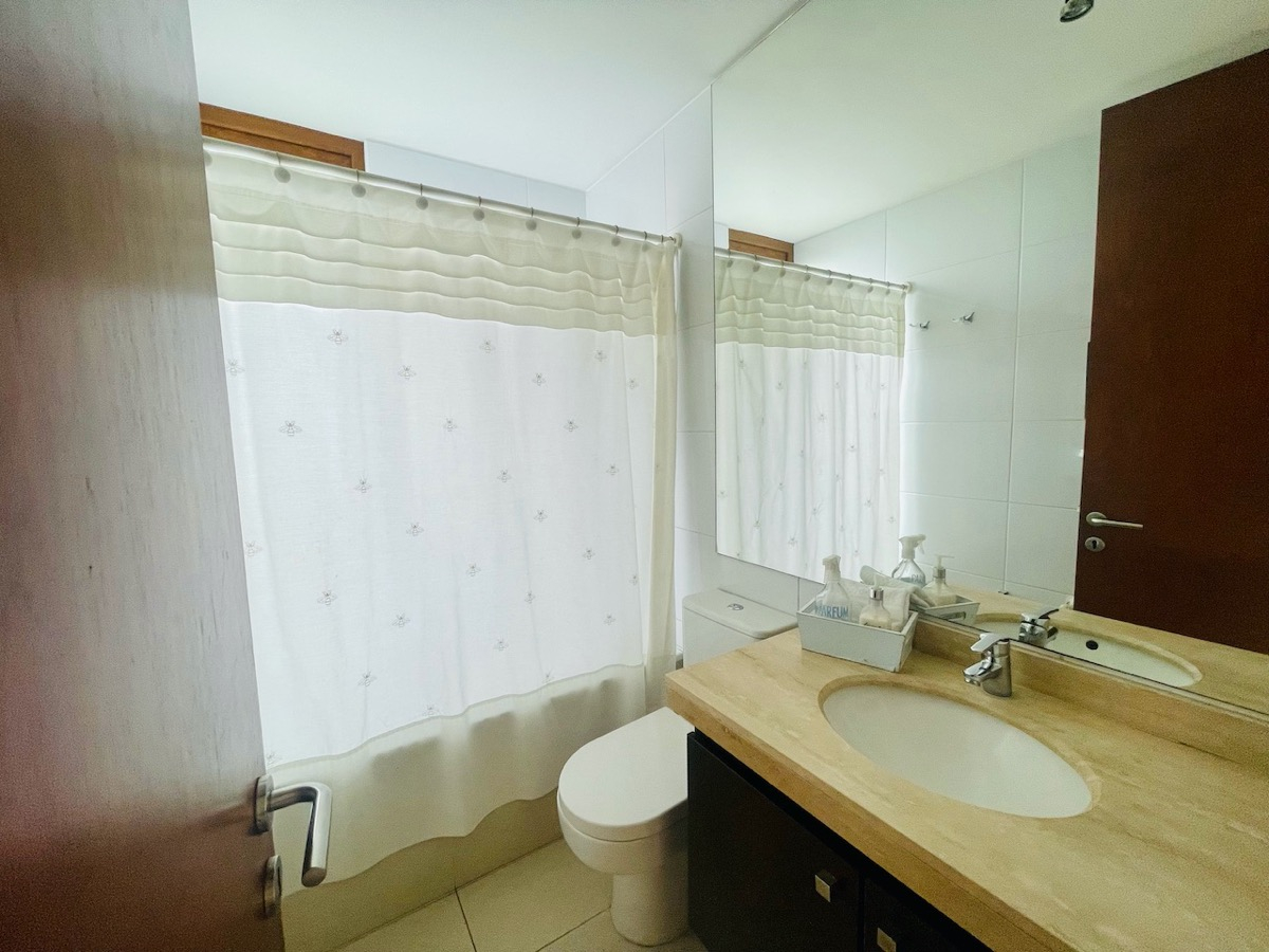 Venta Casa NO 5D en suite Walk-in cl&oacute;set 5B 2E 1B Chicureo - Colina