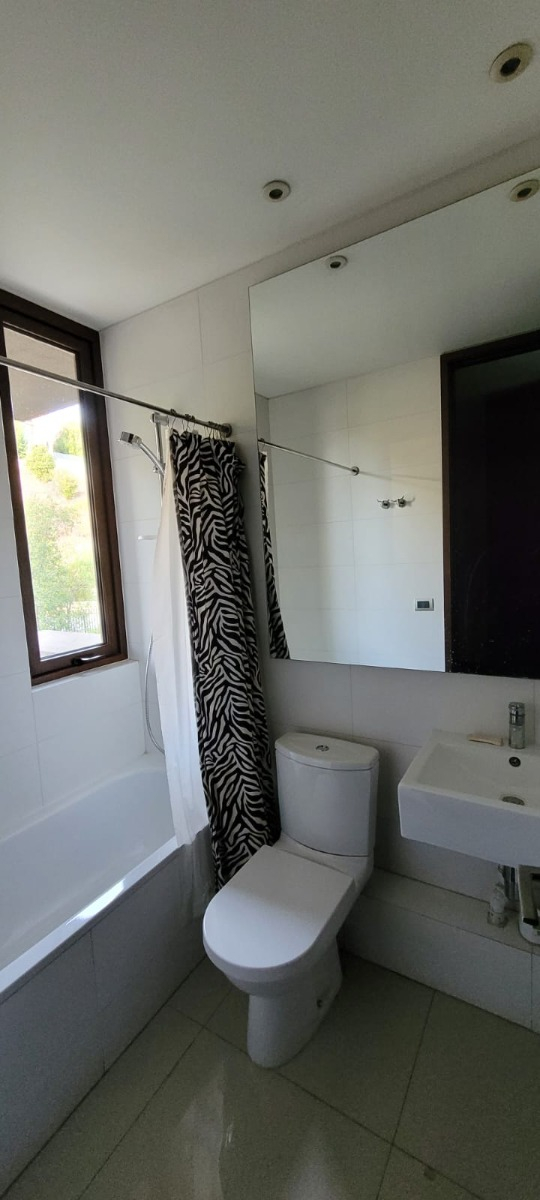 Arriendo Departamento P 5D en suite Walk-in cl&oacute;set 4B 3E 1B Lo Curro - Vitacura