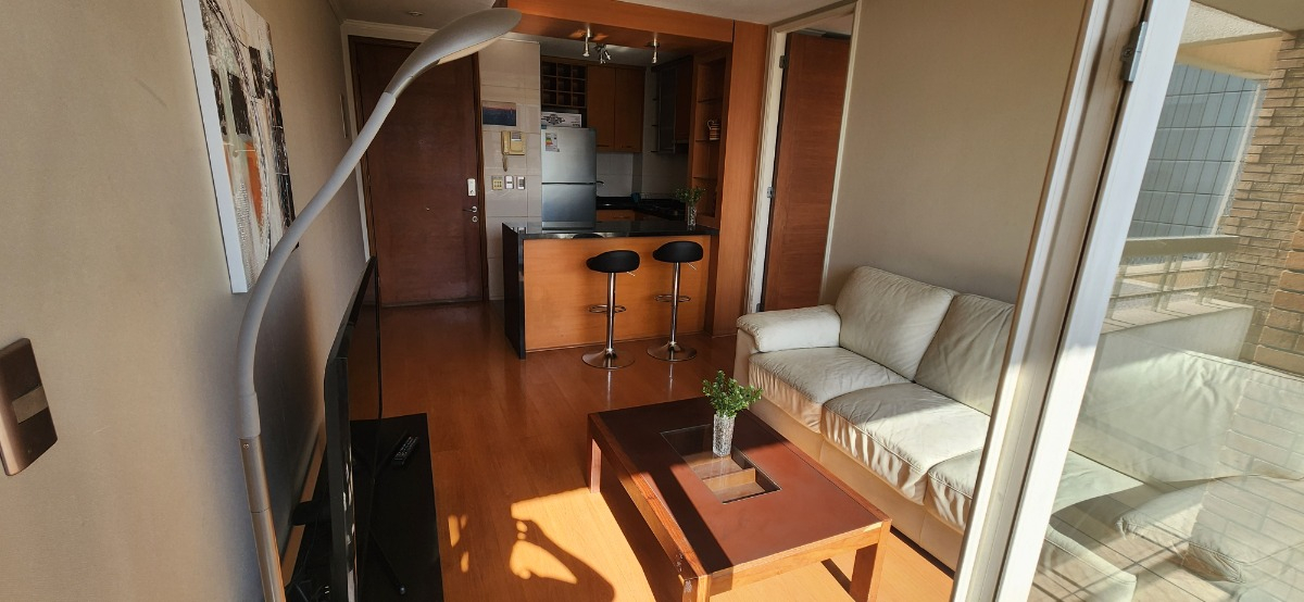 Arriendo Departamento O 1D en suite Walk-in cl&oacute;set 1B 1E 1Bd Metro Escuela Militar - Las Condes