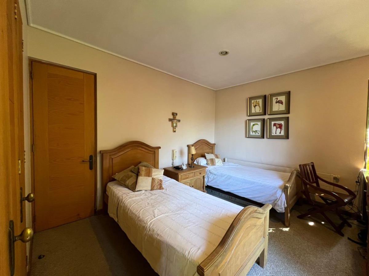 Venta Casa NO 5D en suite Walk-in cl&oacute;set 5B 2E 1B La Dehesa - Lo Barnechea