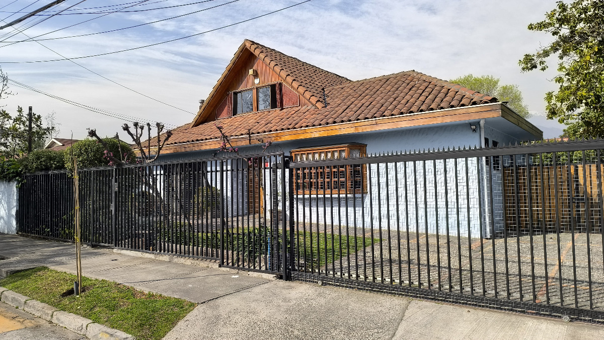 Venta Casa O 5D en suite 5B 2E 2B Parque Padre Alberto Hurtado - Las Condes