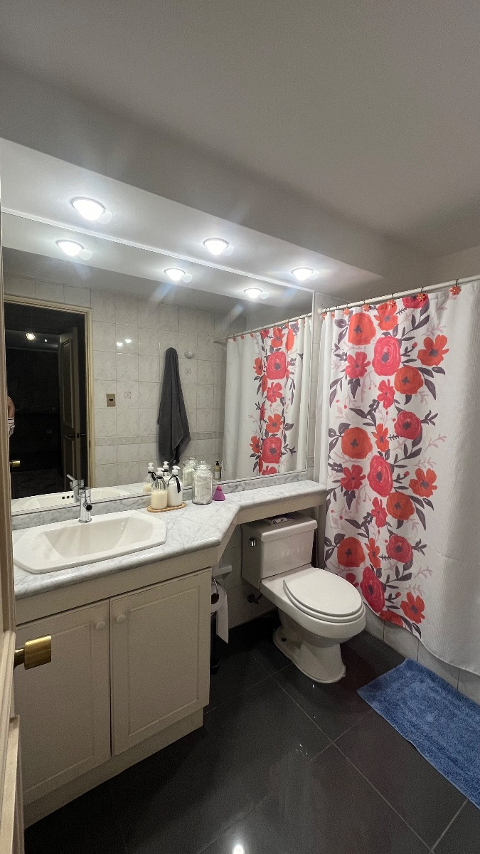 Arriendo Departamento SO 2D en suite Walk-in cl&oacute;set 2B 1E 1B Barrio El Golf - Las Condes