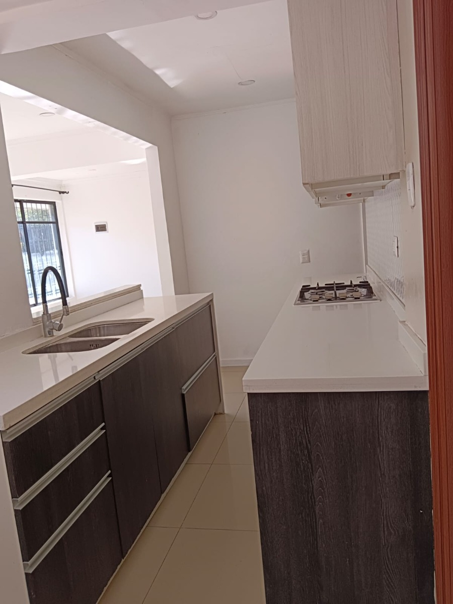 Arriendo Casa P 3D Walk-in cl&oacute;set 2B 3E 1Bd Vaticano - Las Condes