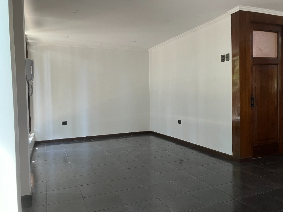 Arriendo Casa 4D en suite 3B 1E 1B Pepe Vila - La Reina