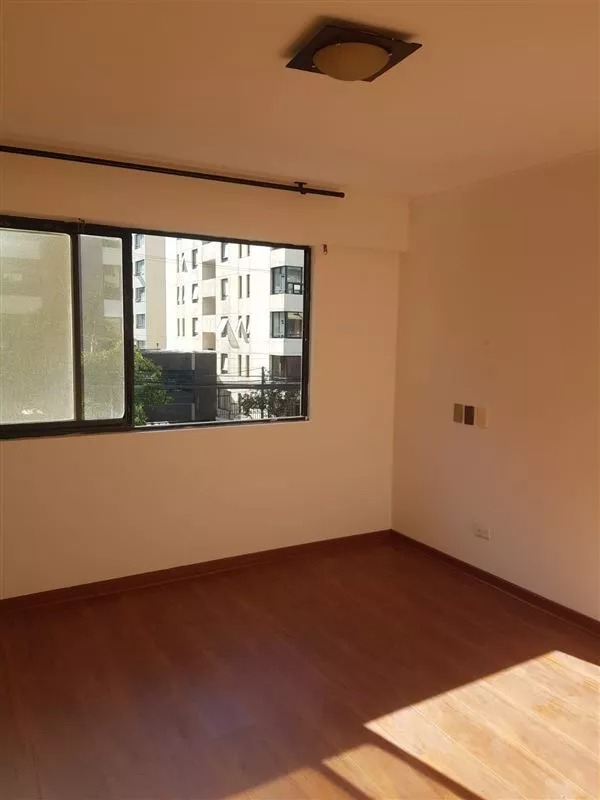Arriendo Departamento 2D en suite 2B 1B Metro Escuela Militar - Las Condes