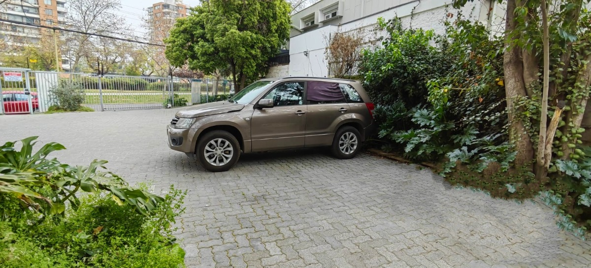 Arriendo Oficina NO 2B 6E 1B Vaticano - Las Condes