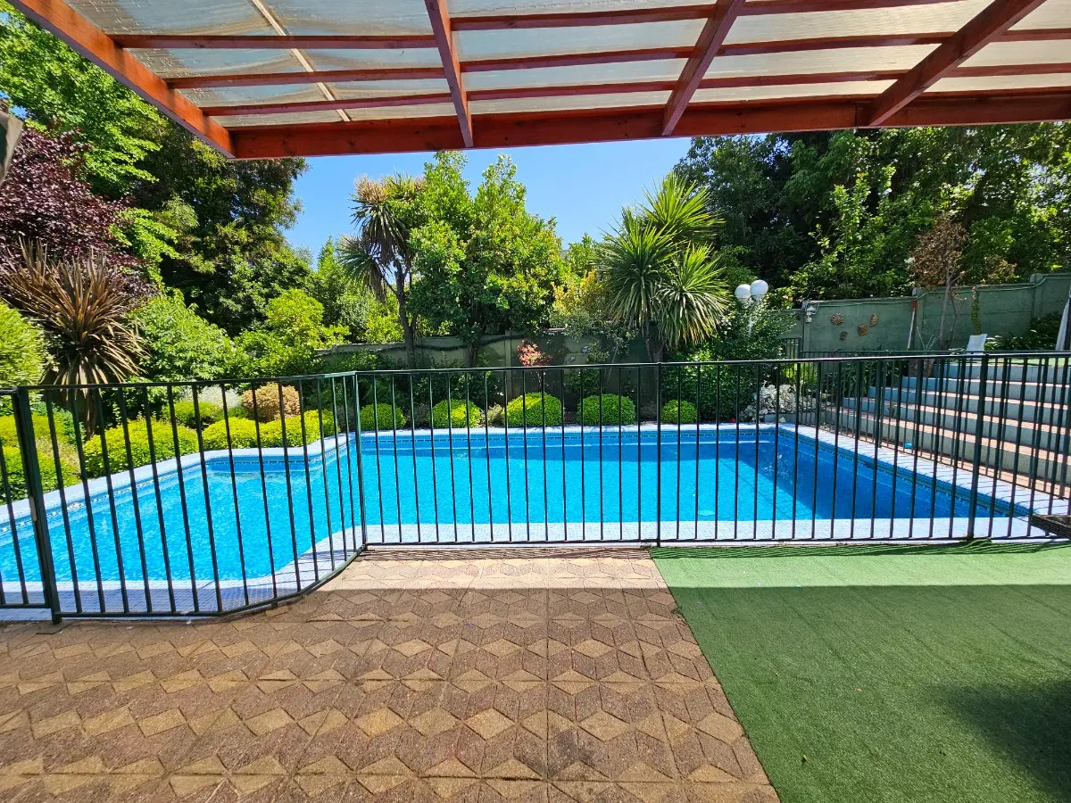 Venta Casa O 5D en suite Walk-in cl&oacute;set 7B 9E 2B Los Dominicos - Las Condes