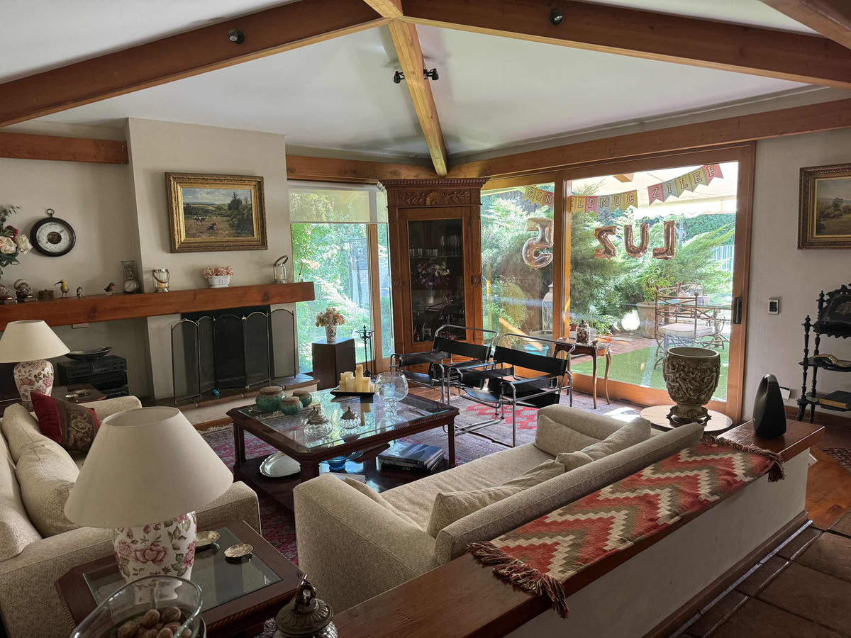 Venta Casa 5D 4B 7E El Huinganal - Lo Barnechea