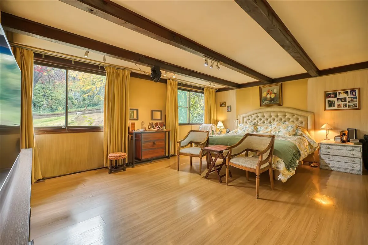 Venta Casa de madera 5D 4B El Array&aacute;n - Lo Barnechea