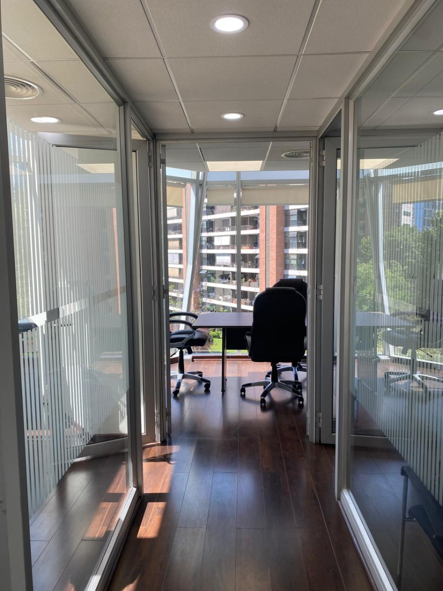 Arriendo Oficina 1B 1E Metro Manquehue - Apumanque - Las Condes