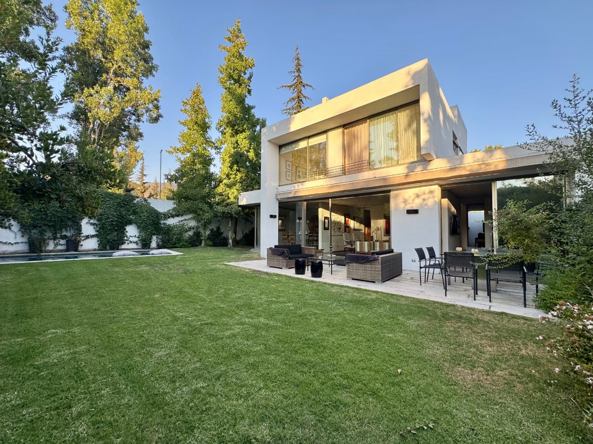 Venta Casa NP 4D en suite Walk-in cl&oacute;set 3B 3E 1Bd Los Trapenses - Lo Barnechea