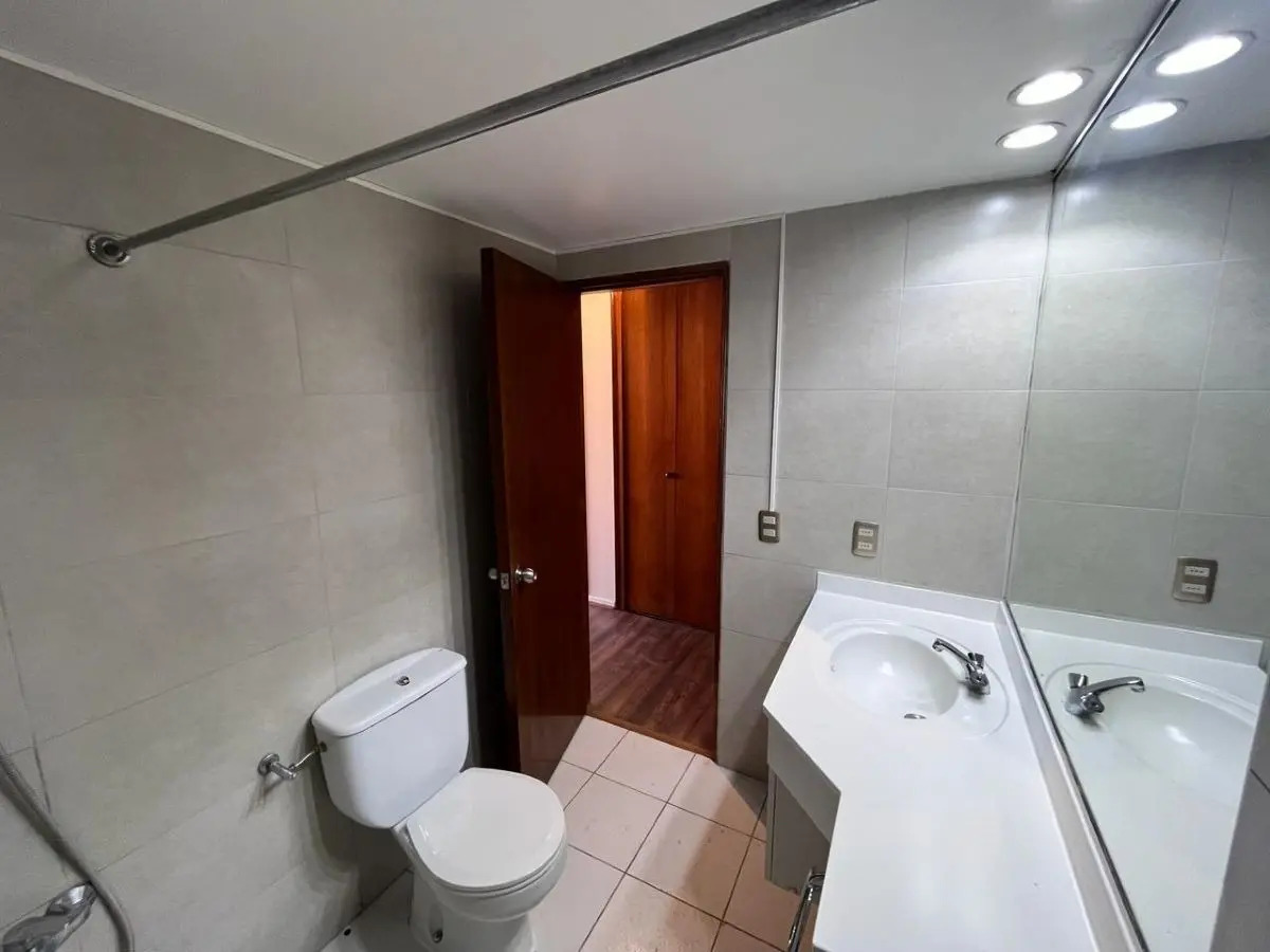 Arriendo Departamento 3D 2B 1E 1B Metro Escuela Militar - Las Condes