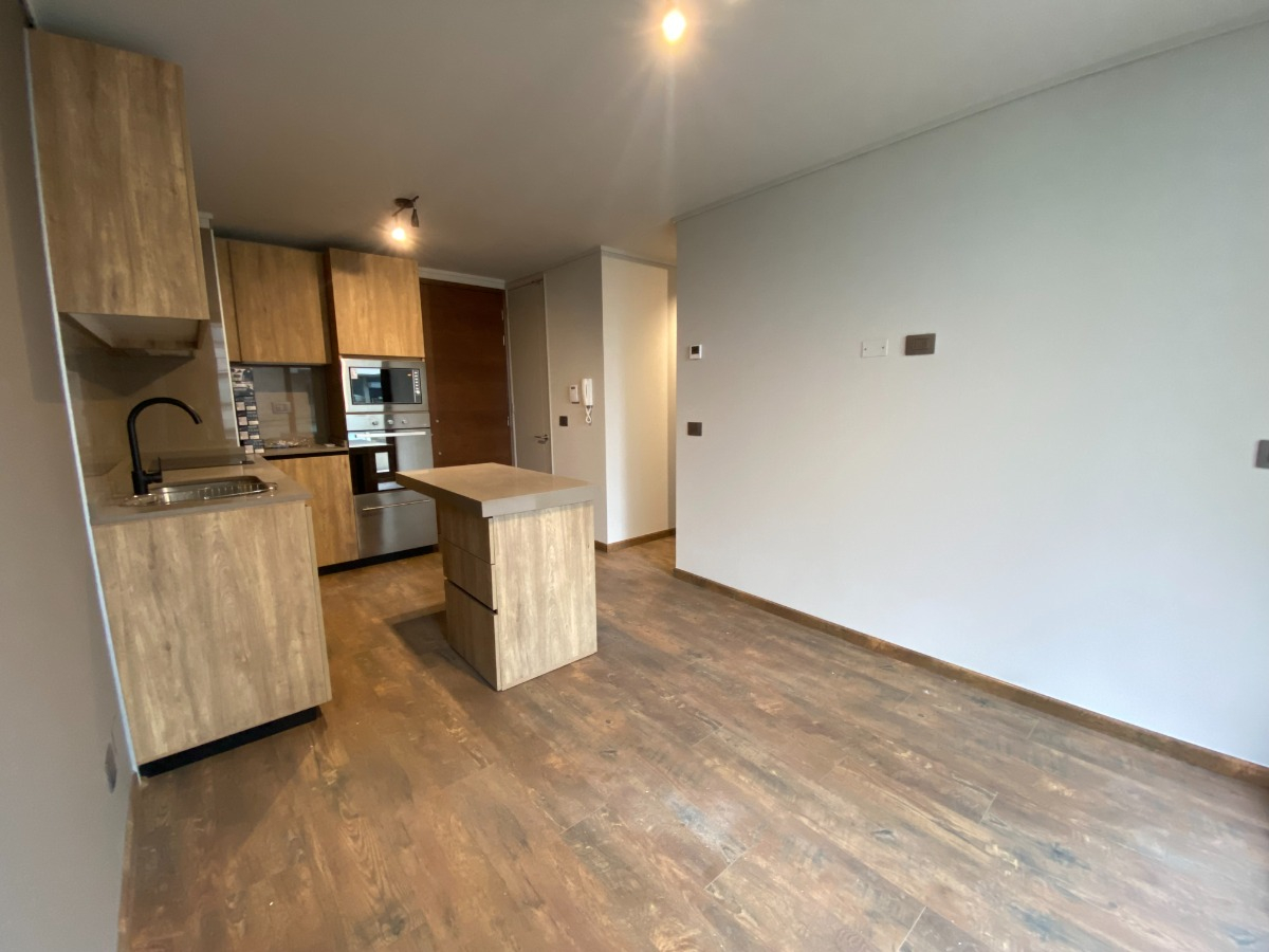 Arriendo Departamento 2D Metro Hernando de Magallanes - Las Condes