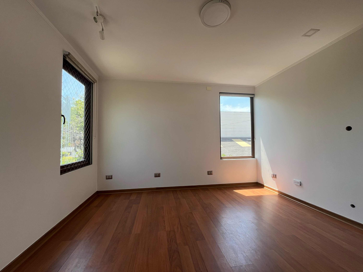 Arriendo Casa 3D 3B 2E 1B Metro Manquehue - Apumanque - Las Condes